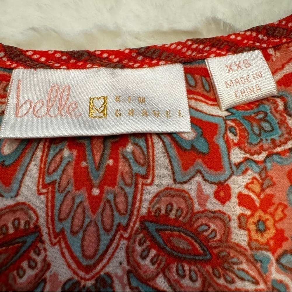 Belle by Kim Gravel Size XXS Paisley Print Bell Sleeve Blouse Top Side Slit NEW - Picture 4 of 15